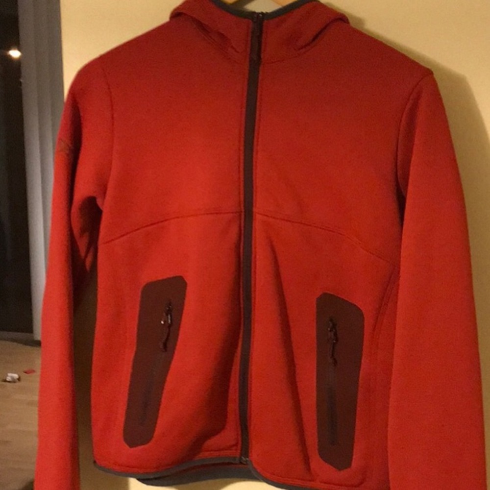 Arc’teryx Fugitive Hoody